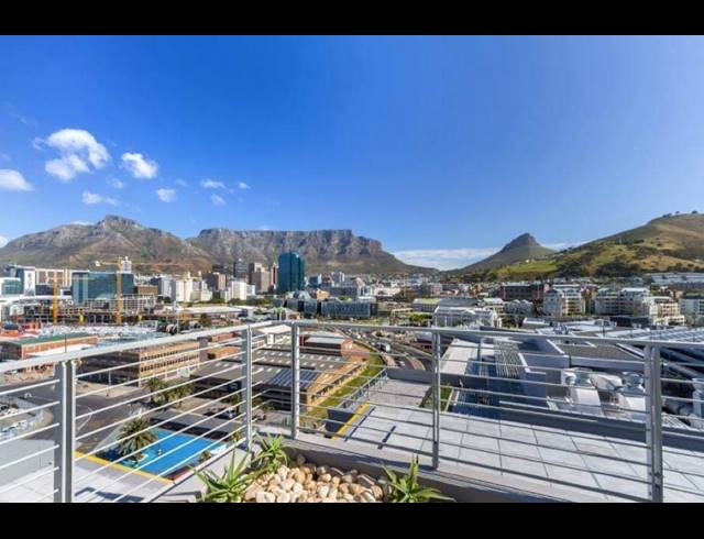 2 BEDROOM APARTMENT TO LET IN WATERFRONT